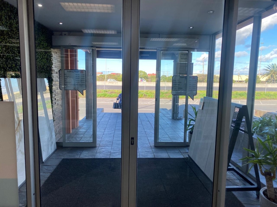 To Let commercial Property for Rent in Paarden Eiland Western Cape